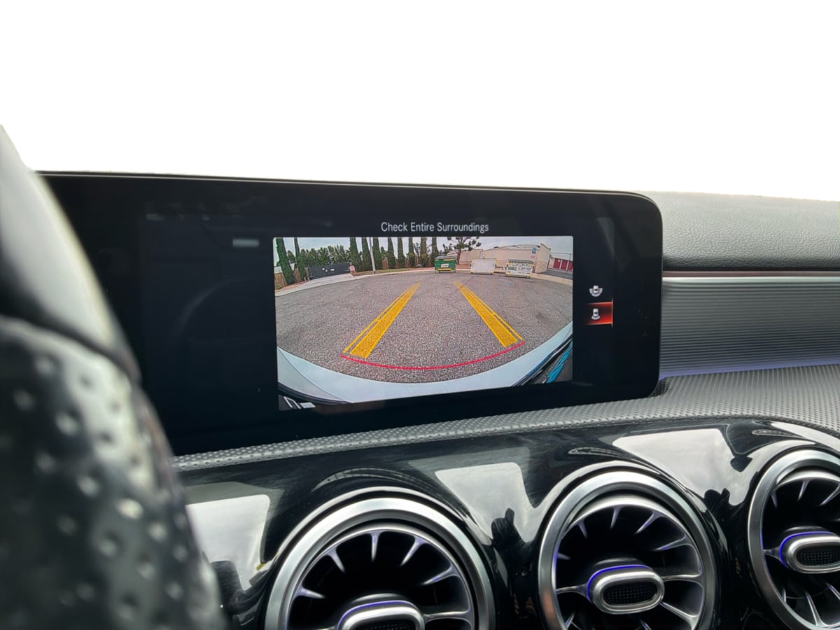 Mercedes-Benz A 220 photo 13