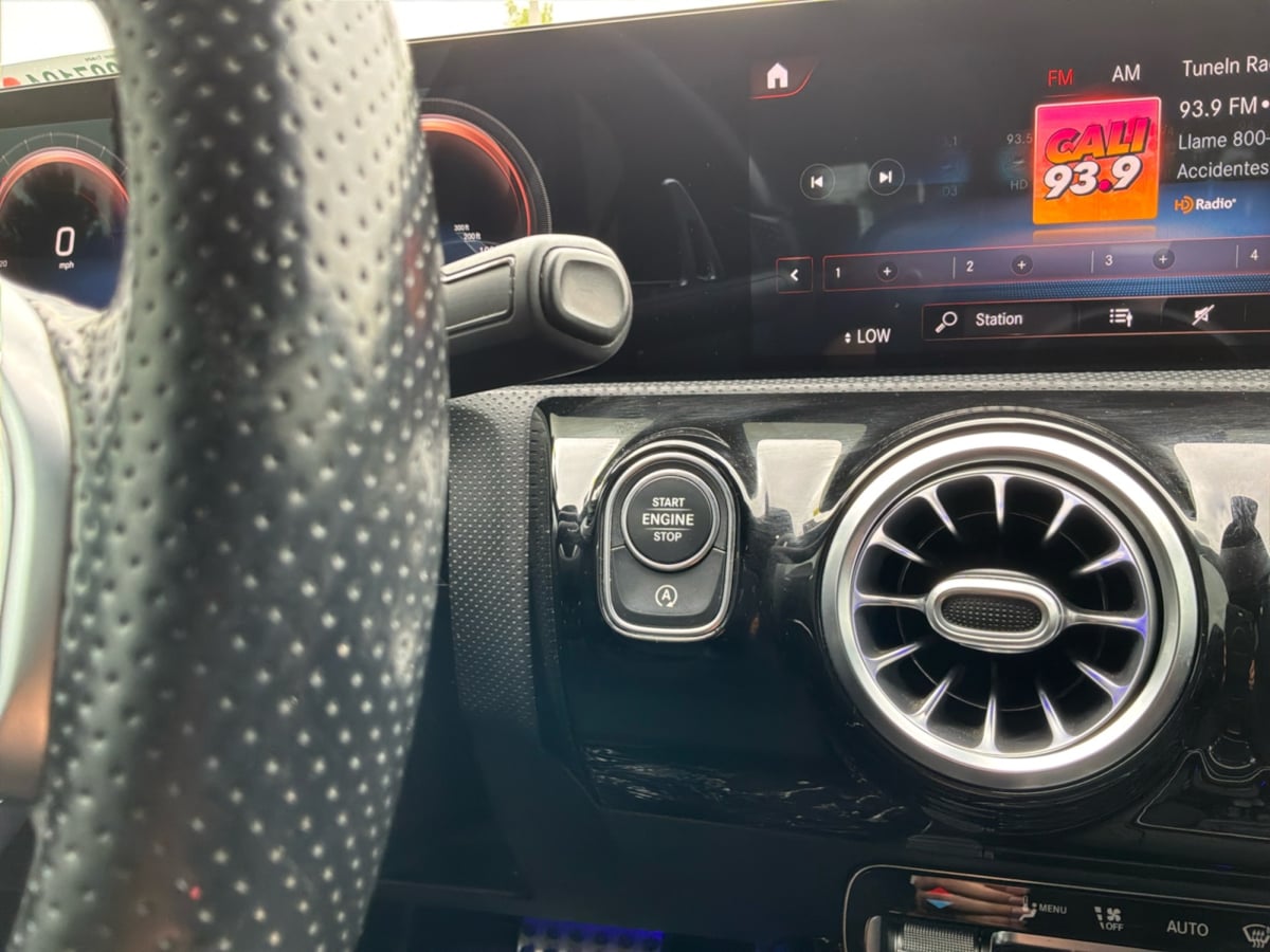 Mercedes-Benz A 220 photo 18