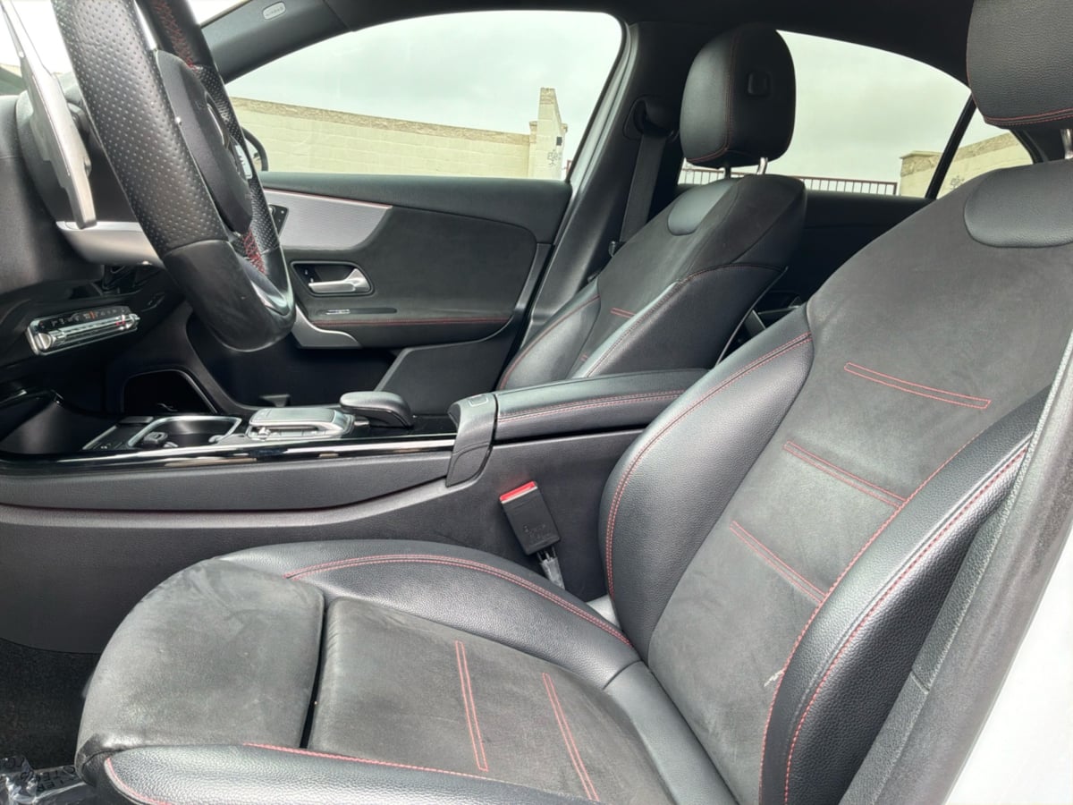 Mercedes-Benz A 220 photo 19