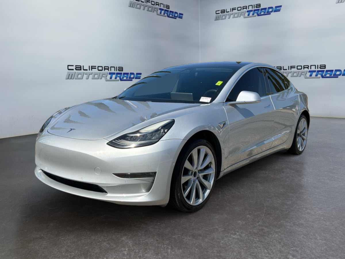 Tesla Model 3 photo 23