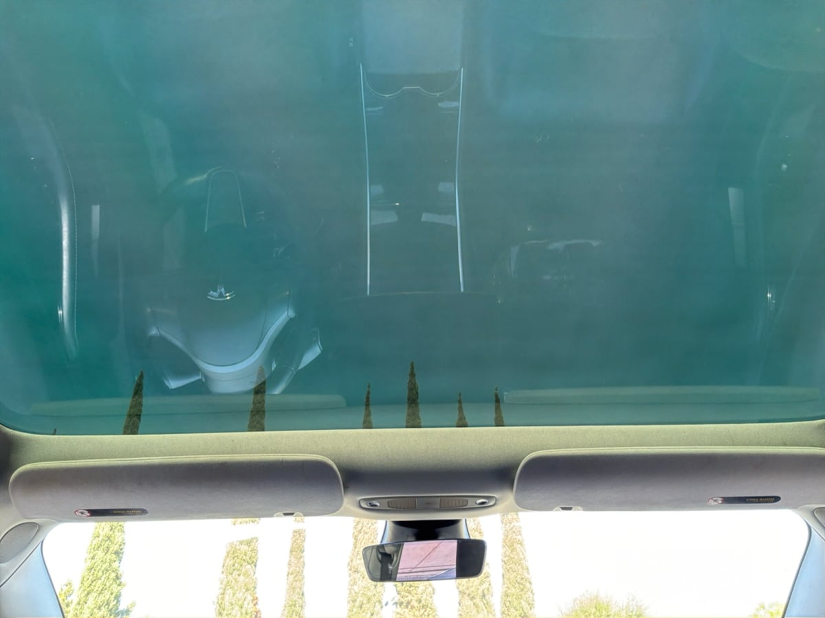 Tesla Model 3 photo 16