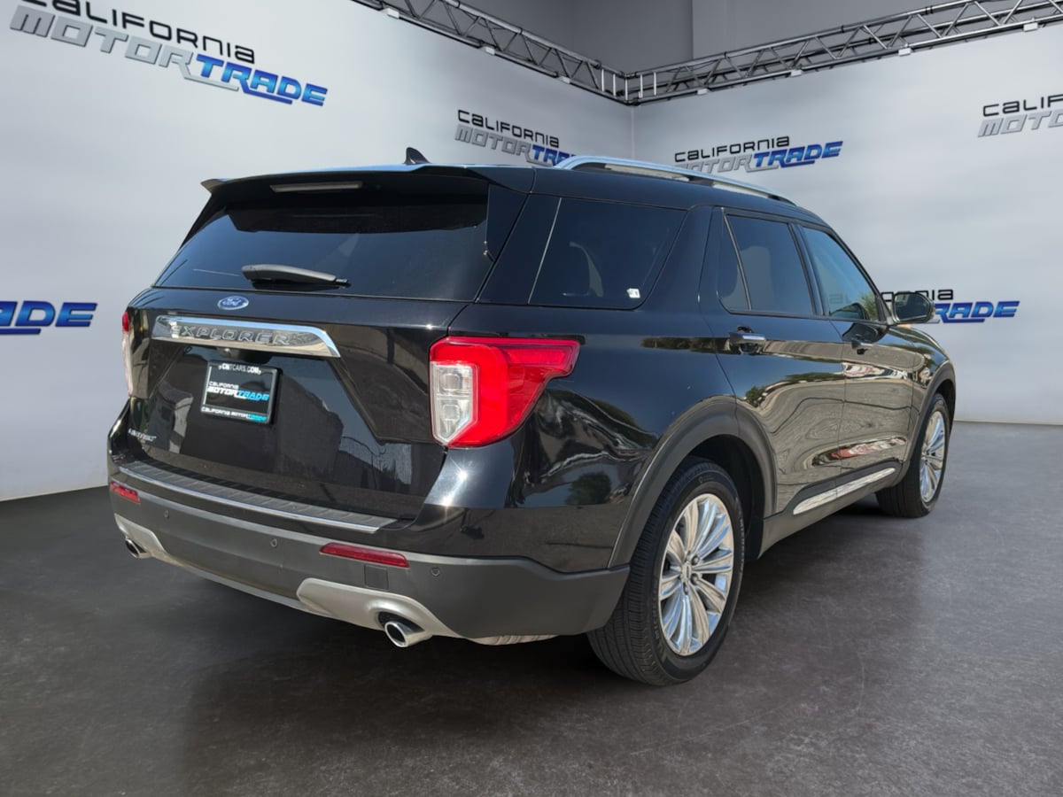 Ford Explorer photo 5