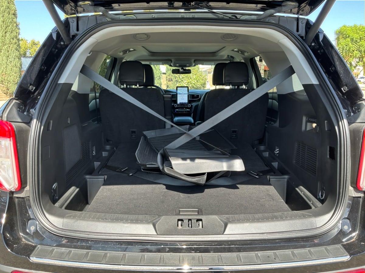 Ford Explorer photo 24