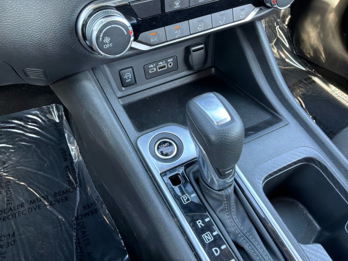 Nissan Sentra photo 17