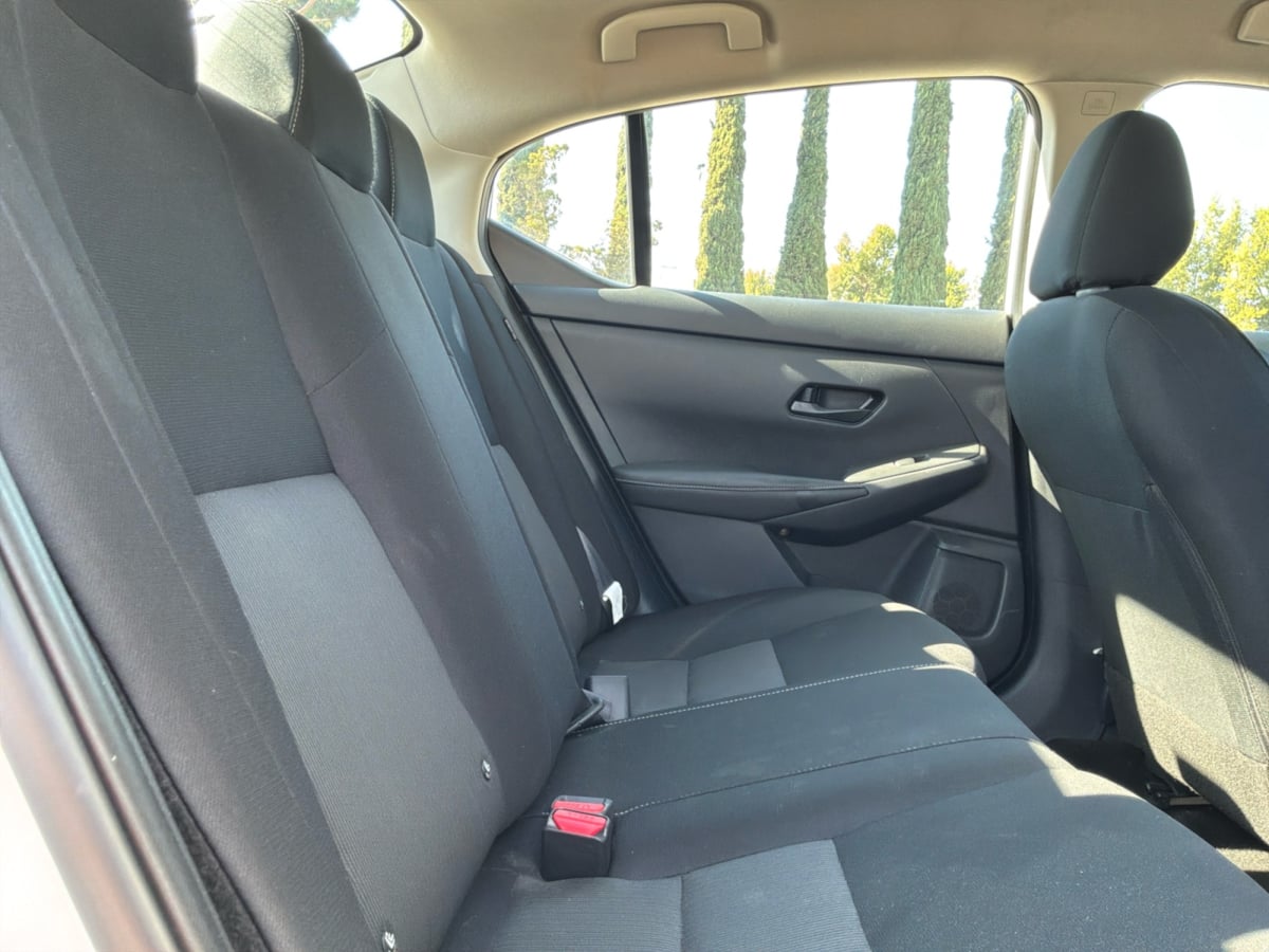 Nissan Sentra photo 20