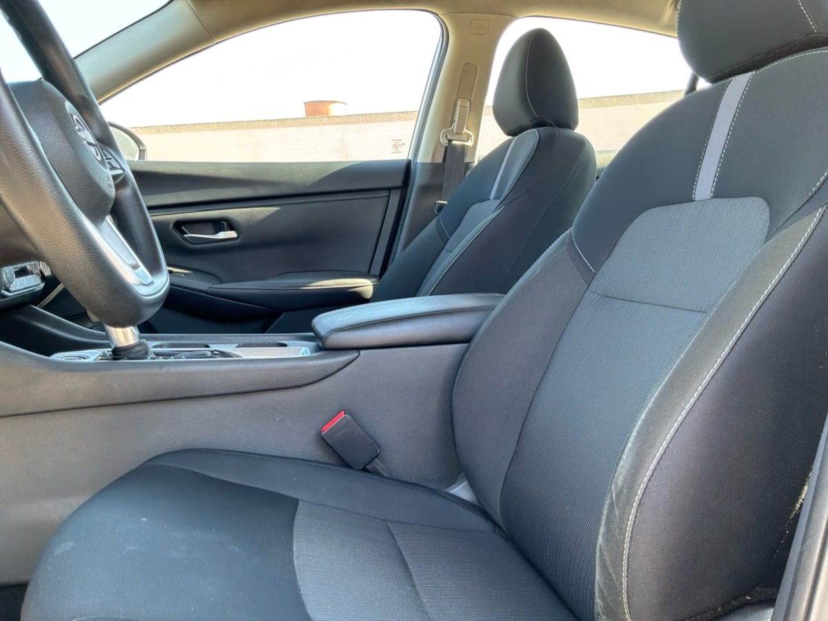 Nissan Sentra photo 18