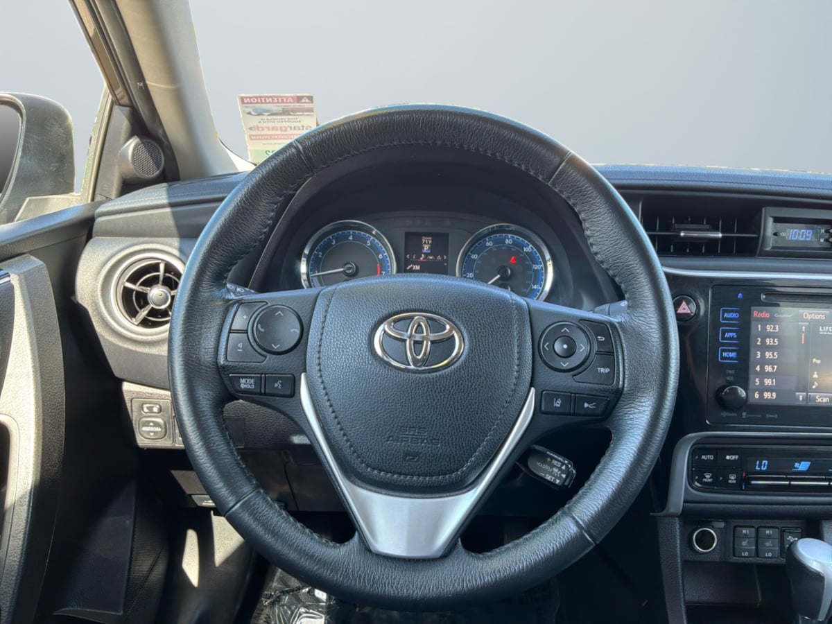 Toyota Corolla photo 11