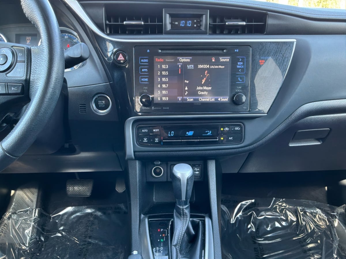 Toyota Corolla photo 15