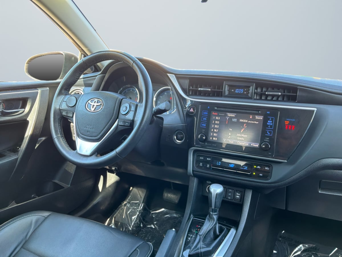 Toyota Corolla photo 14