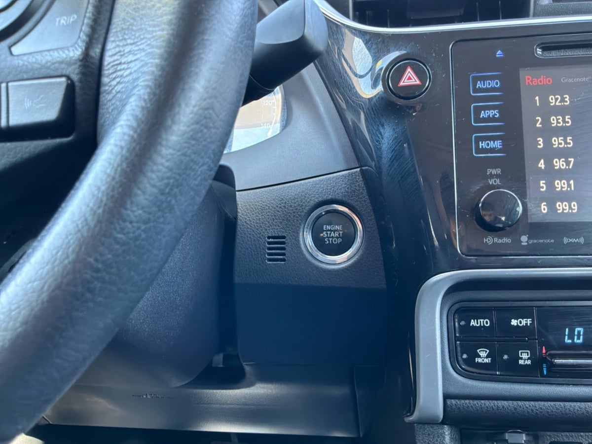 Toyota Corolla photo 18
