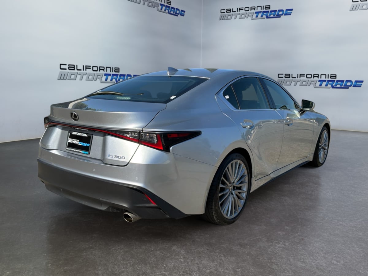 Lexus IS photo 5