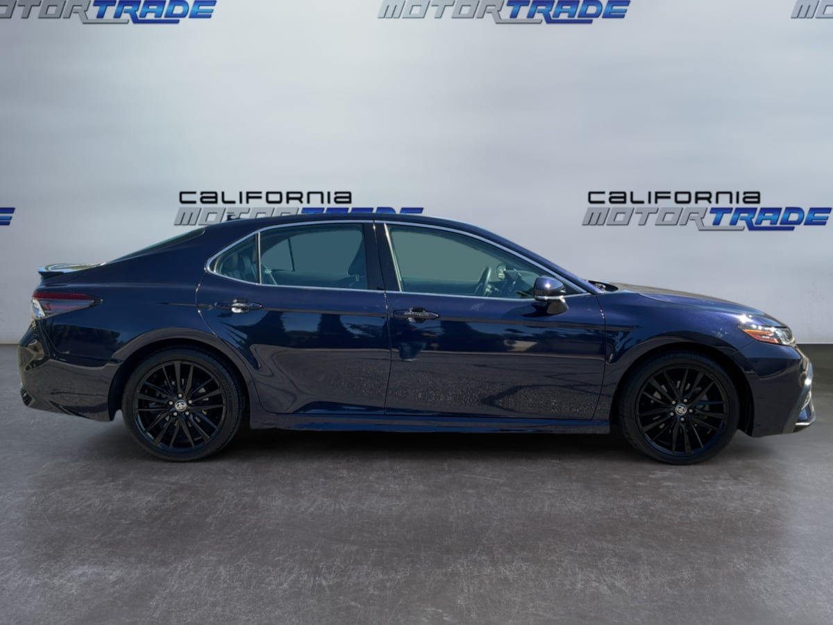 Toyota Camry photo 4
