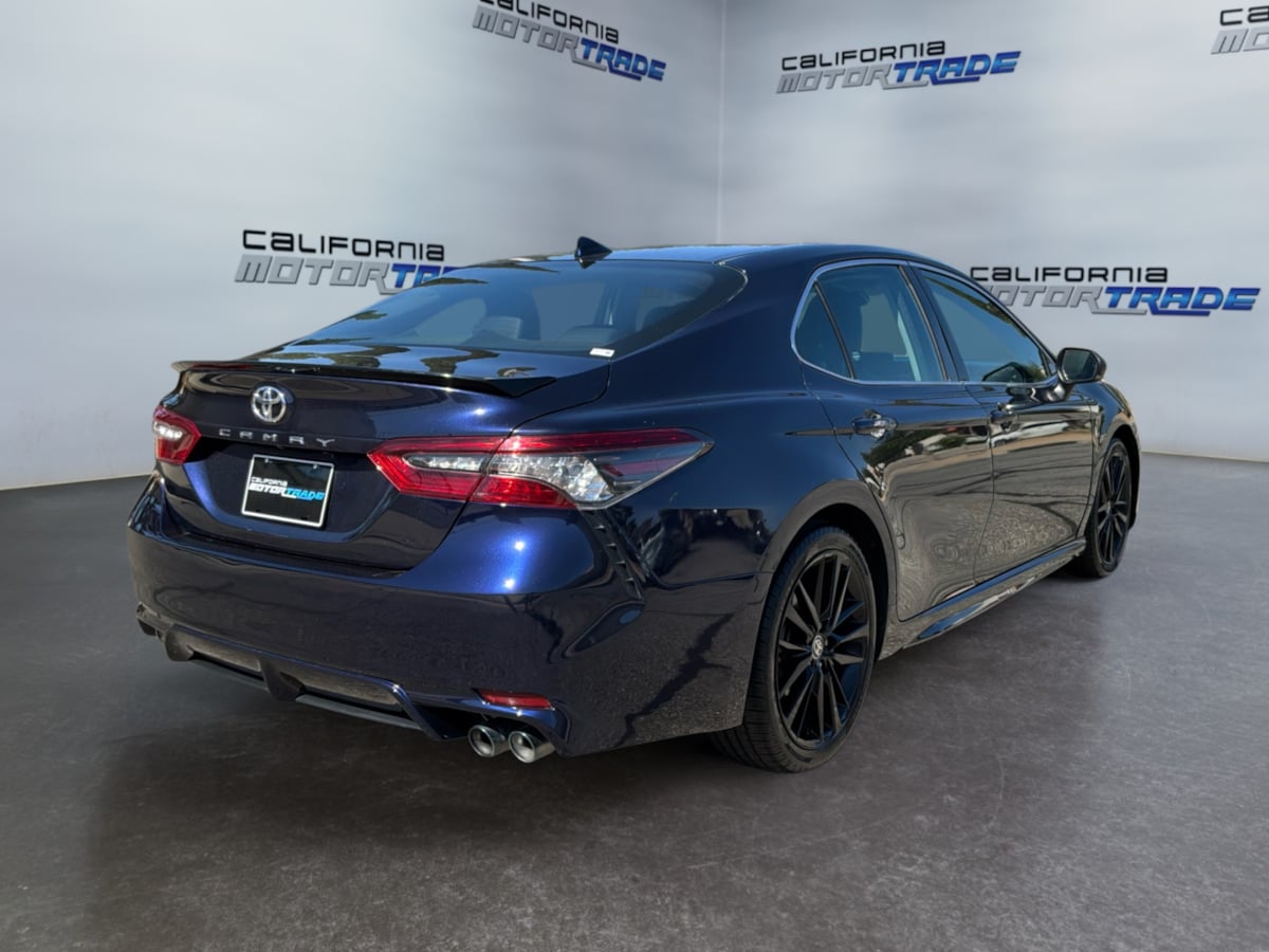Toyota Camry photo 5
