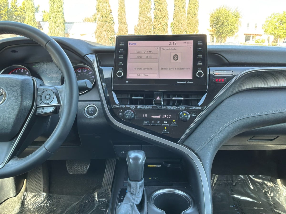 Toyota Camry photo 15