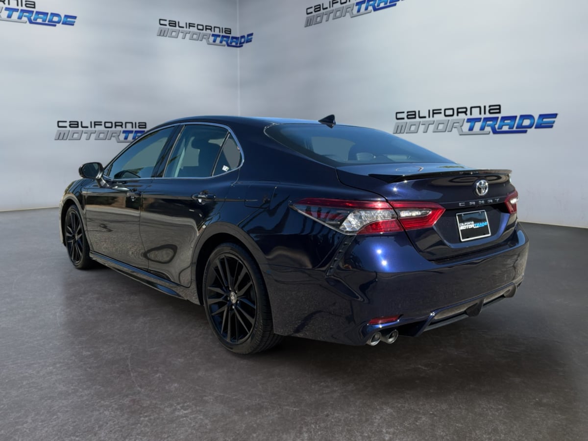 Toyota Camry photo 7