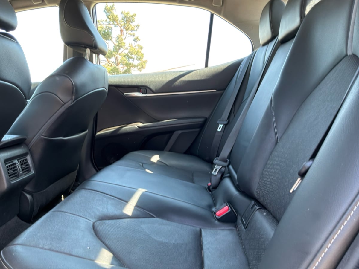 Toyota Camry photo 19