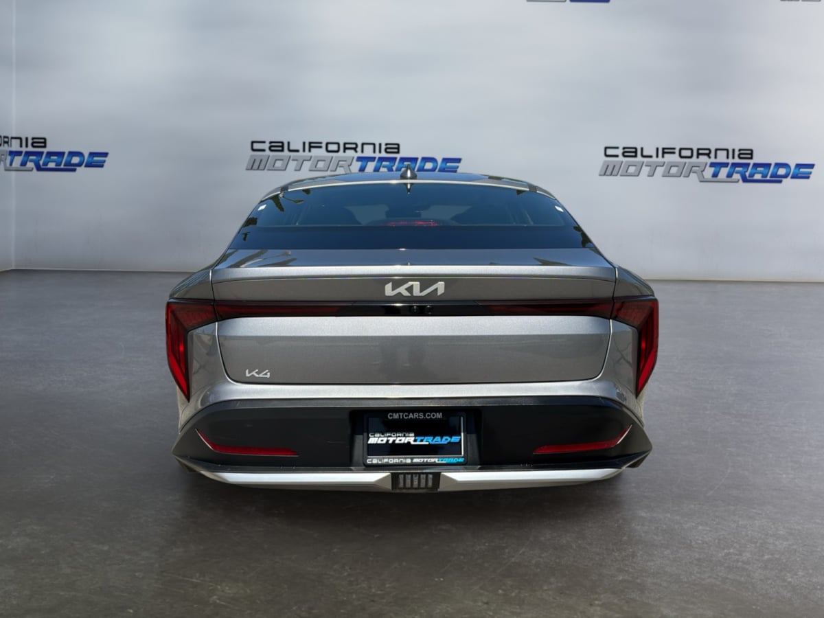 Kia K4 photo 6