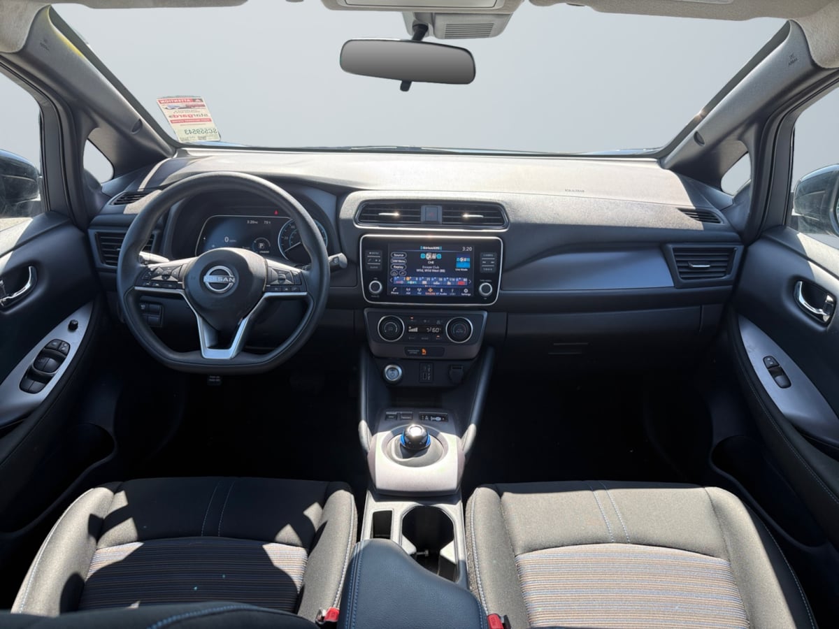 Nissan Leaf photo 9