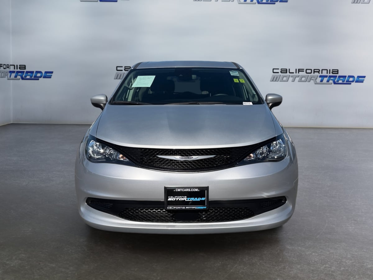 Chrysler Voyager photo 2