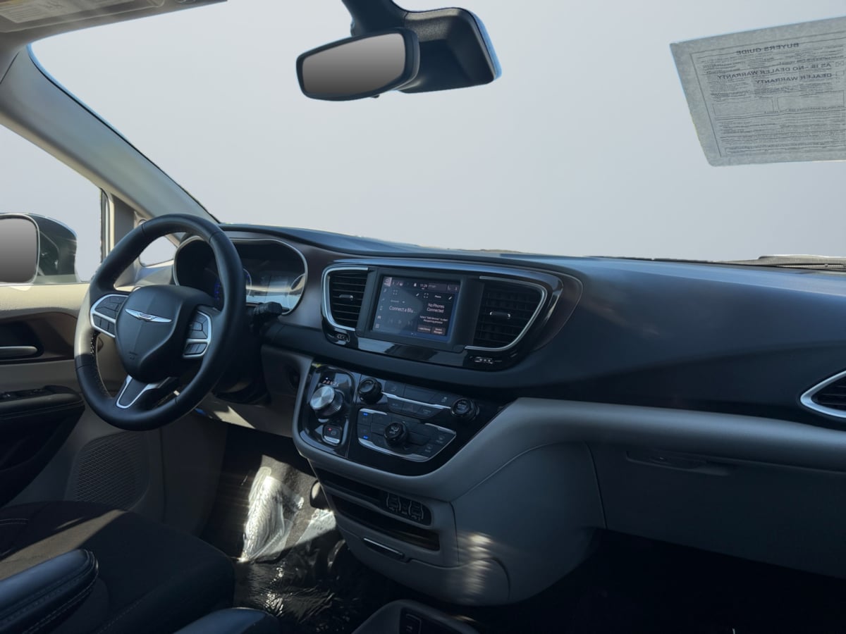 Chrysler Voyager photo 14