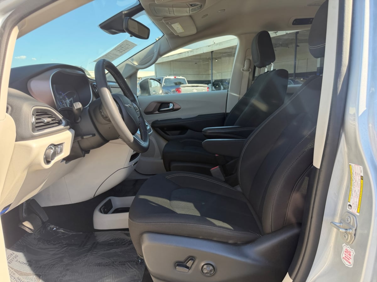 Chrysler Voyager photo 17