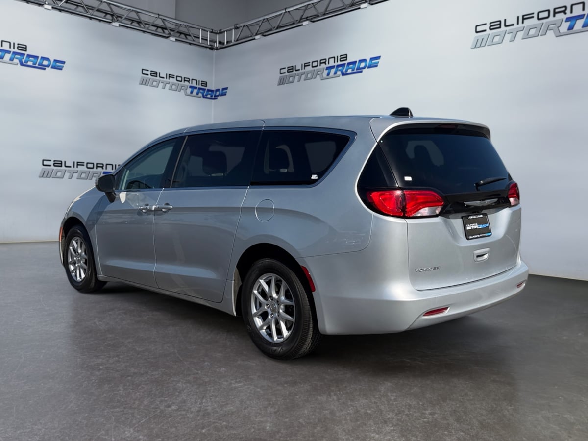 Chrysler Voyager photo 7