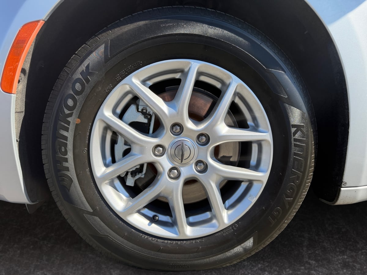 Chrysler Voyager photo 9