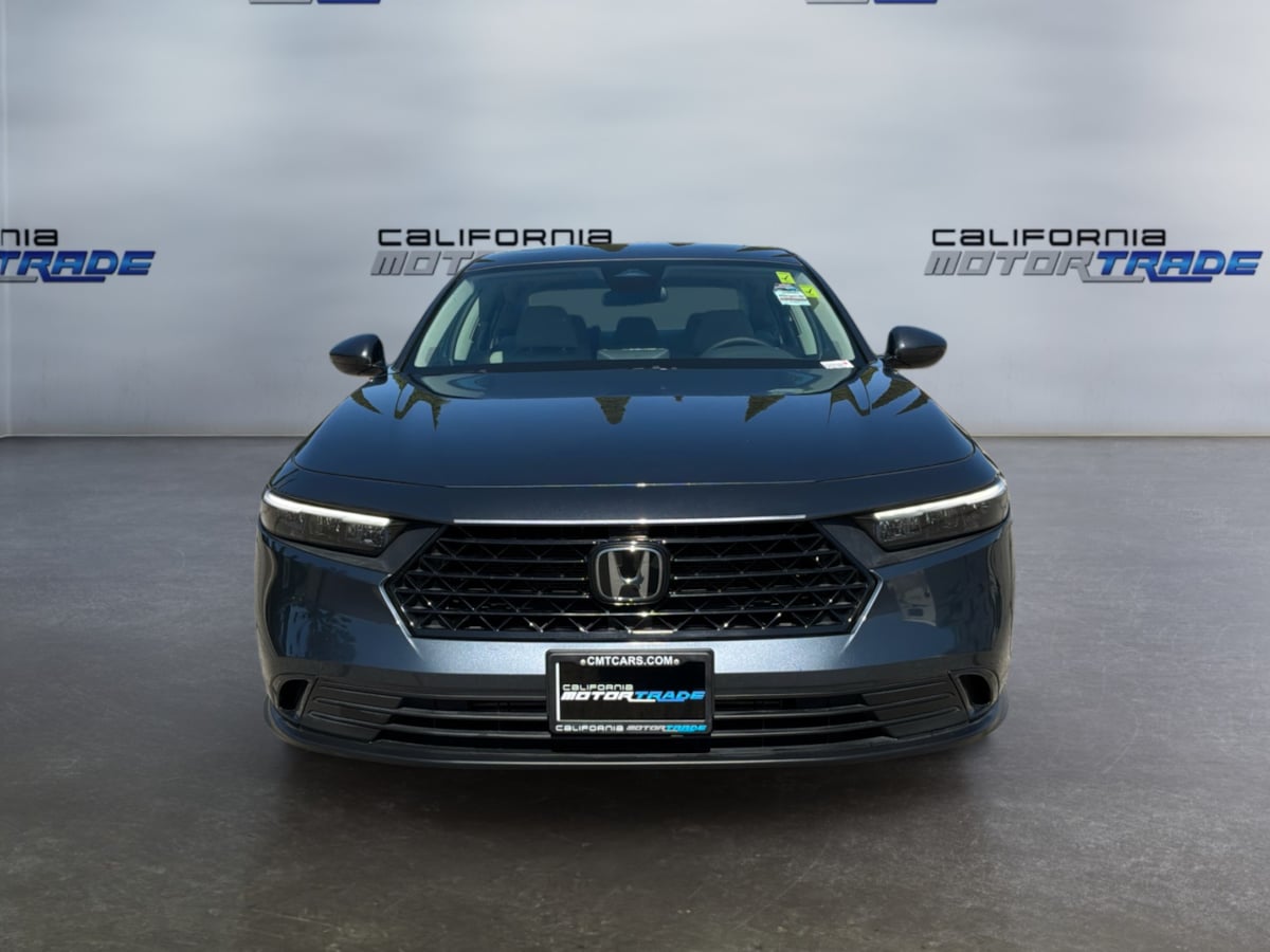 Honda Accord photo 2