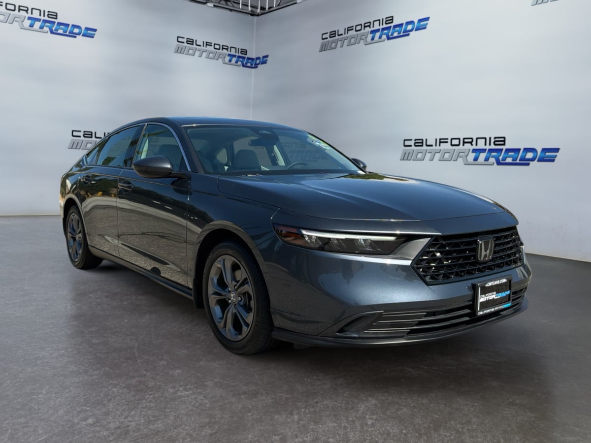 Honda Accord photo 3