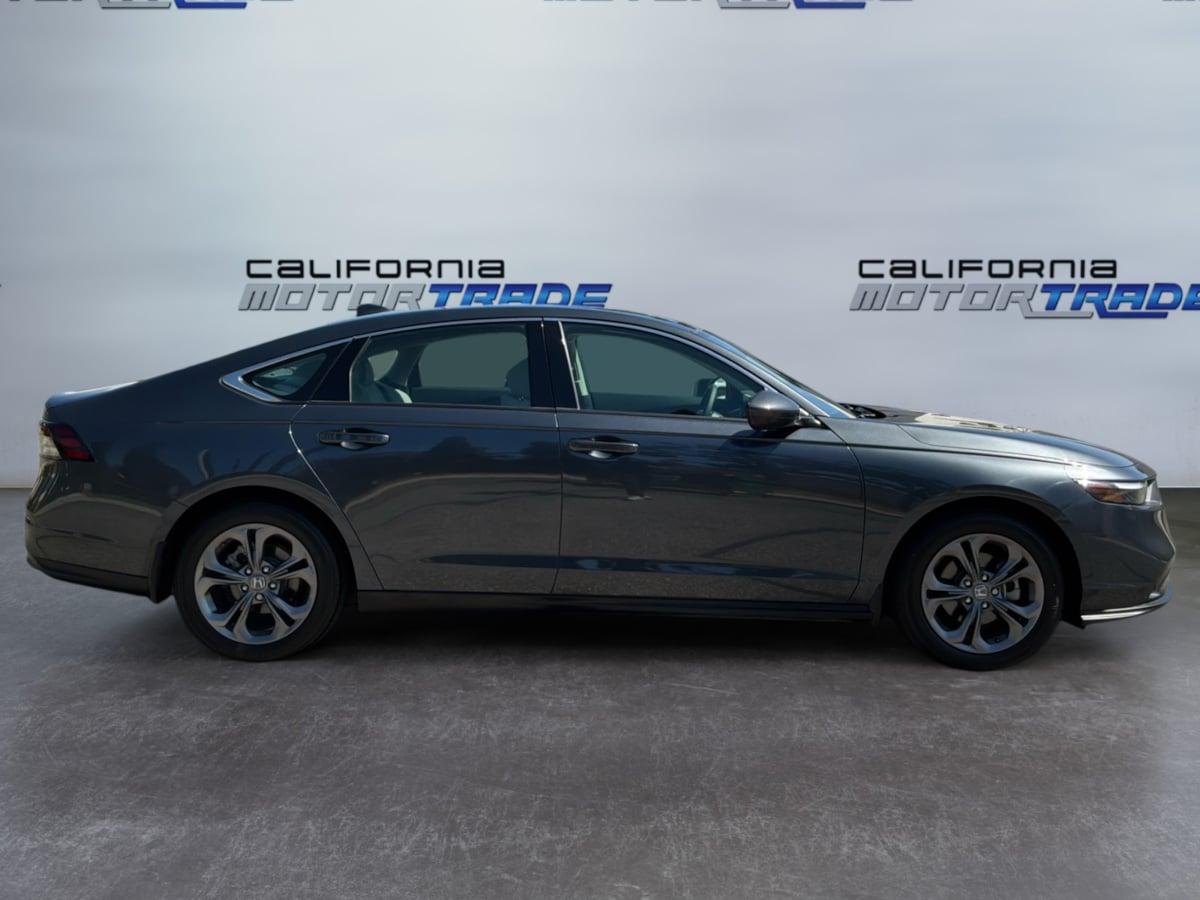 Honda Accord photo 4