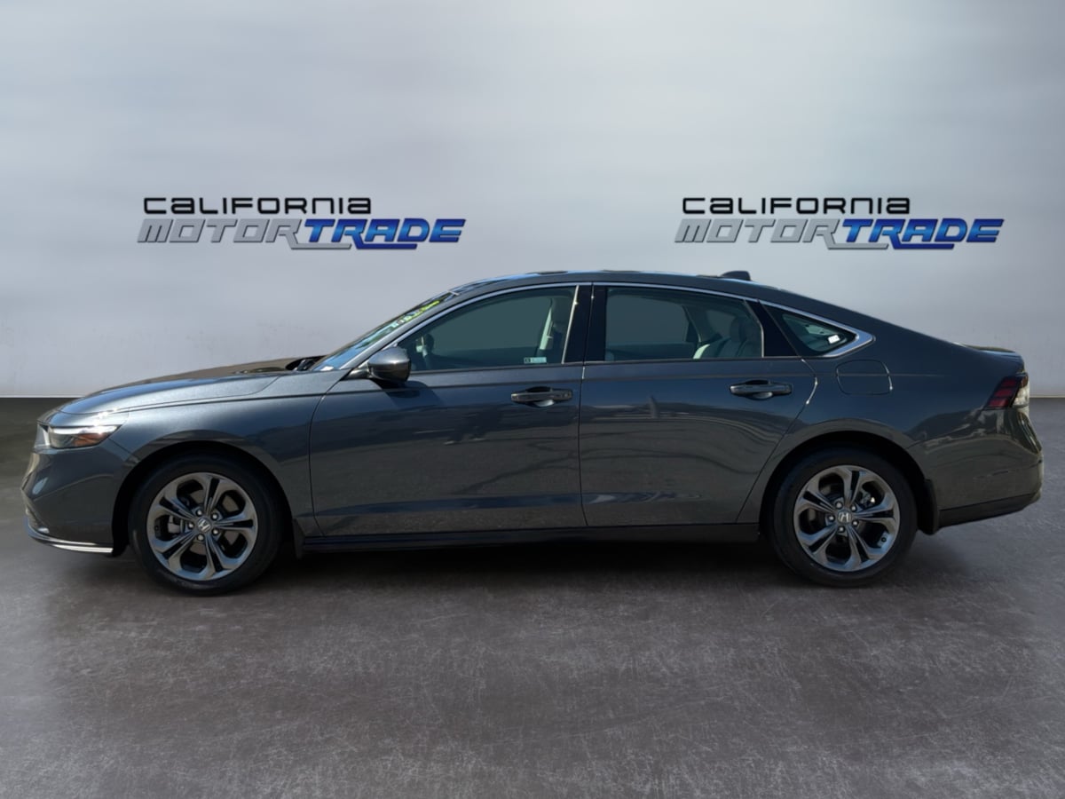 Honda Accord photo 8
