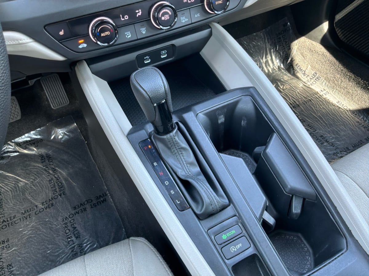 Honda Accord photo 17
