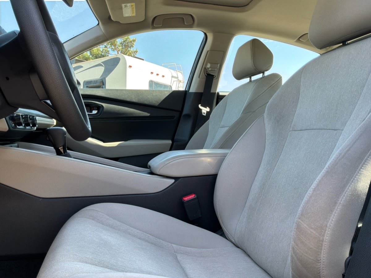 Honda Accord photo 19
