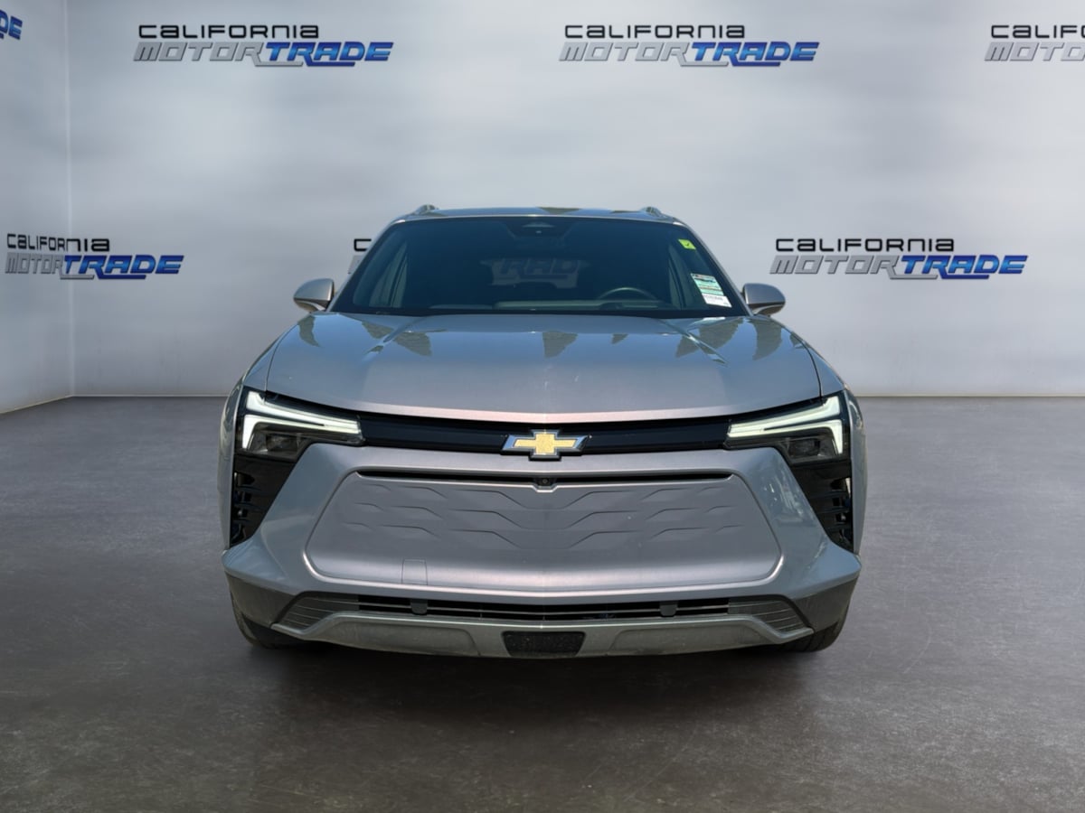 Chevrolet Blazer photo 2