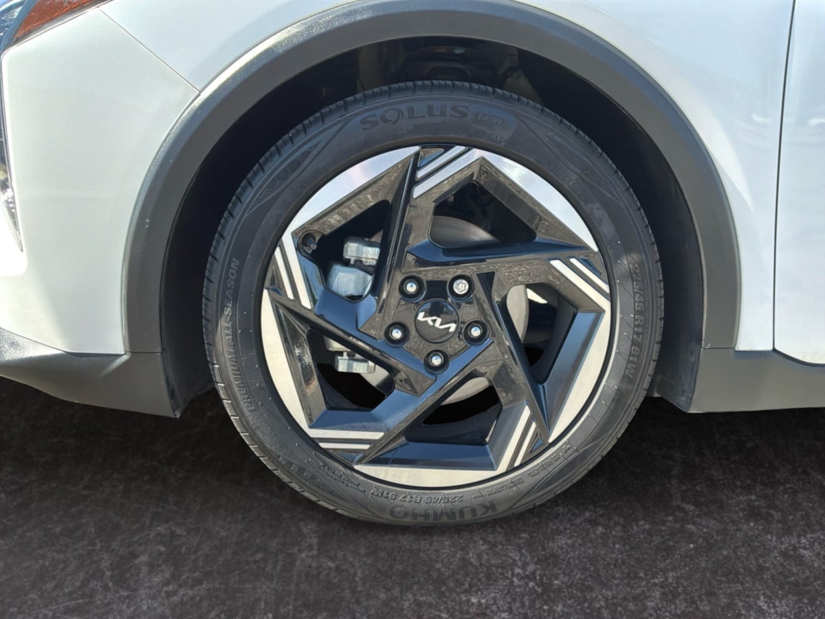 Kia K4 photo 9