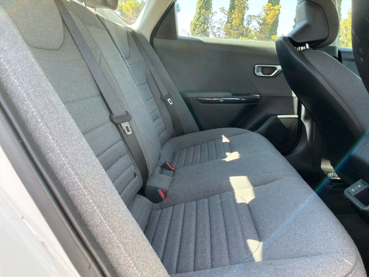 Kia K4 photo 20