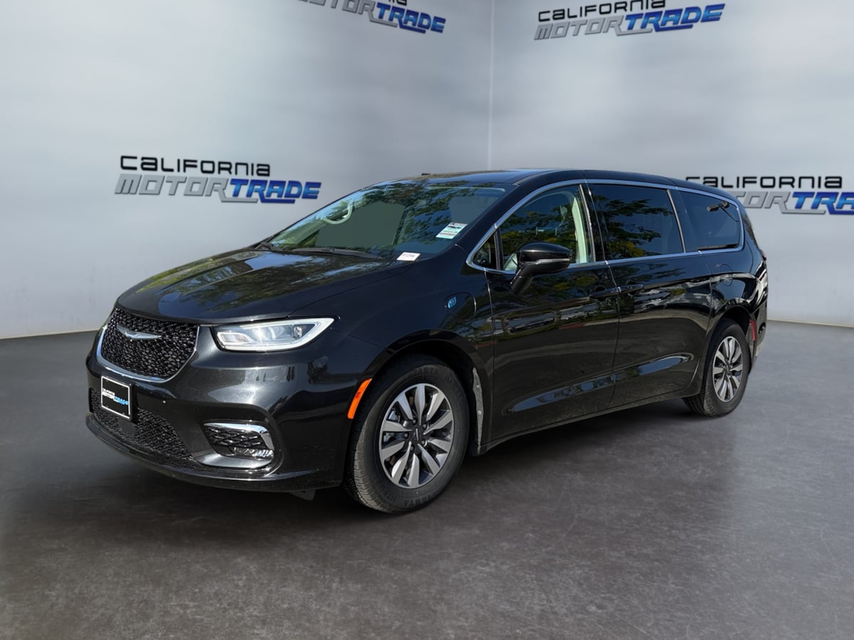 Chrysler Pacifica photo 22