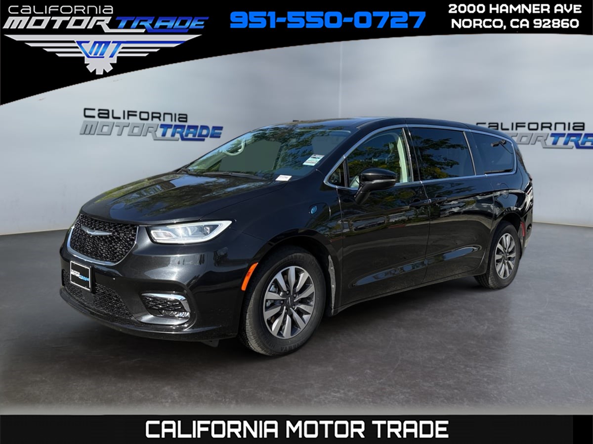 2024 Chrysler Pacifica Hybrid Select