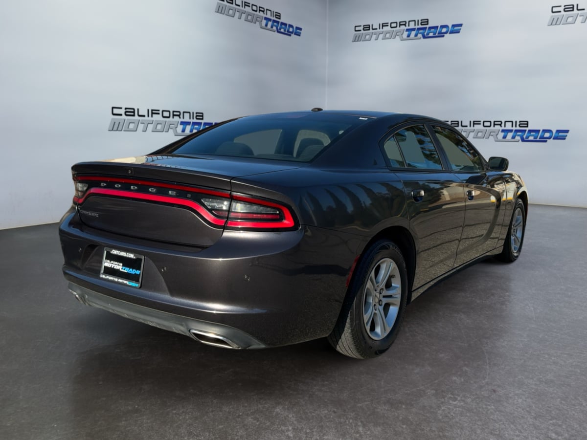 Dodge Charger photo 5