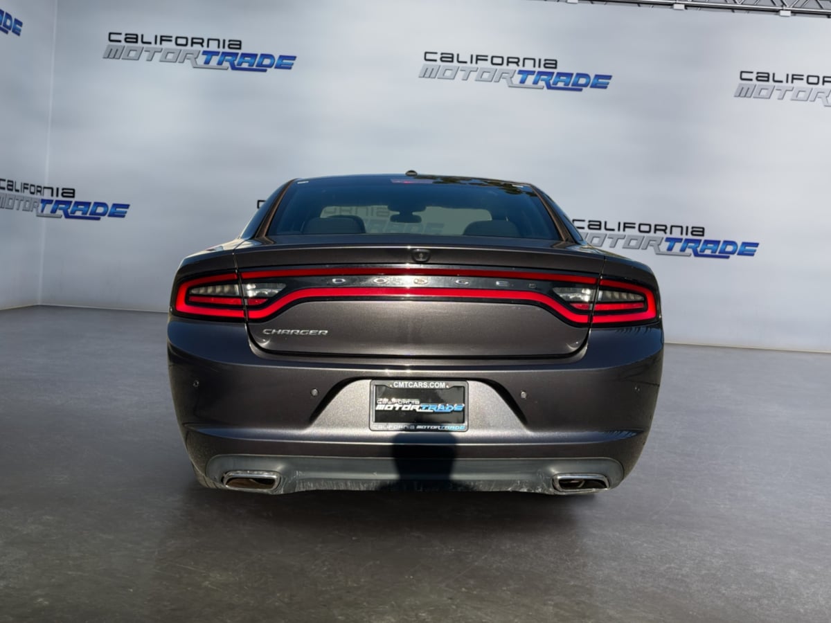 Dodge Charger photo 6