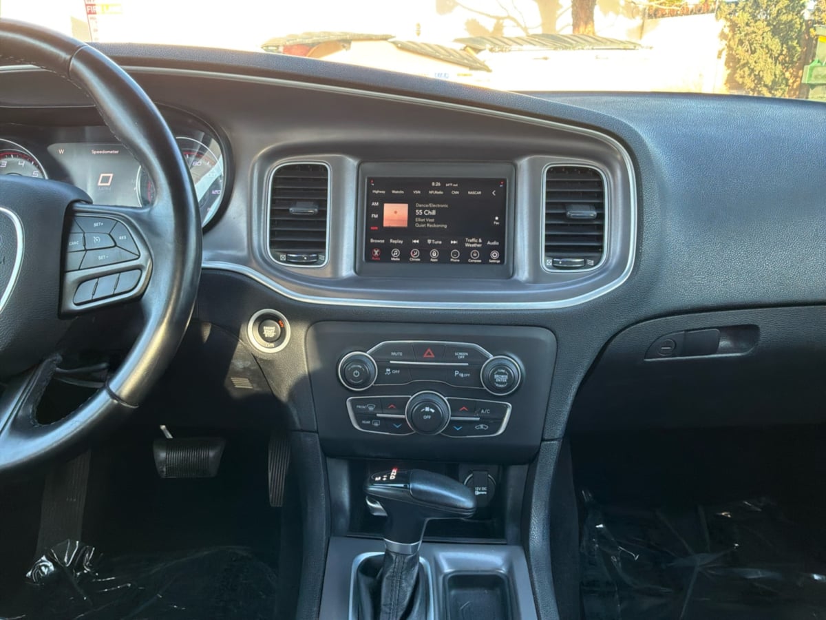 Dodge Charger photo 15