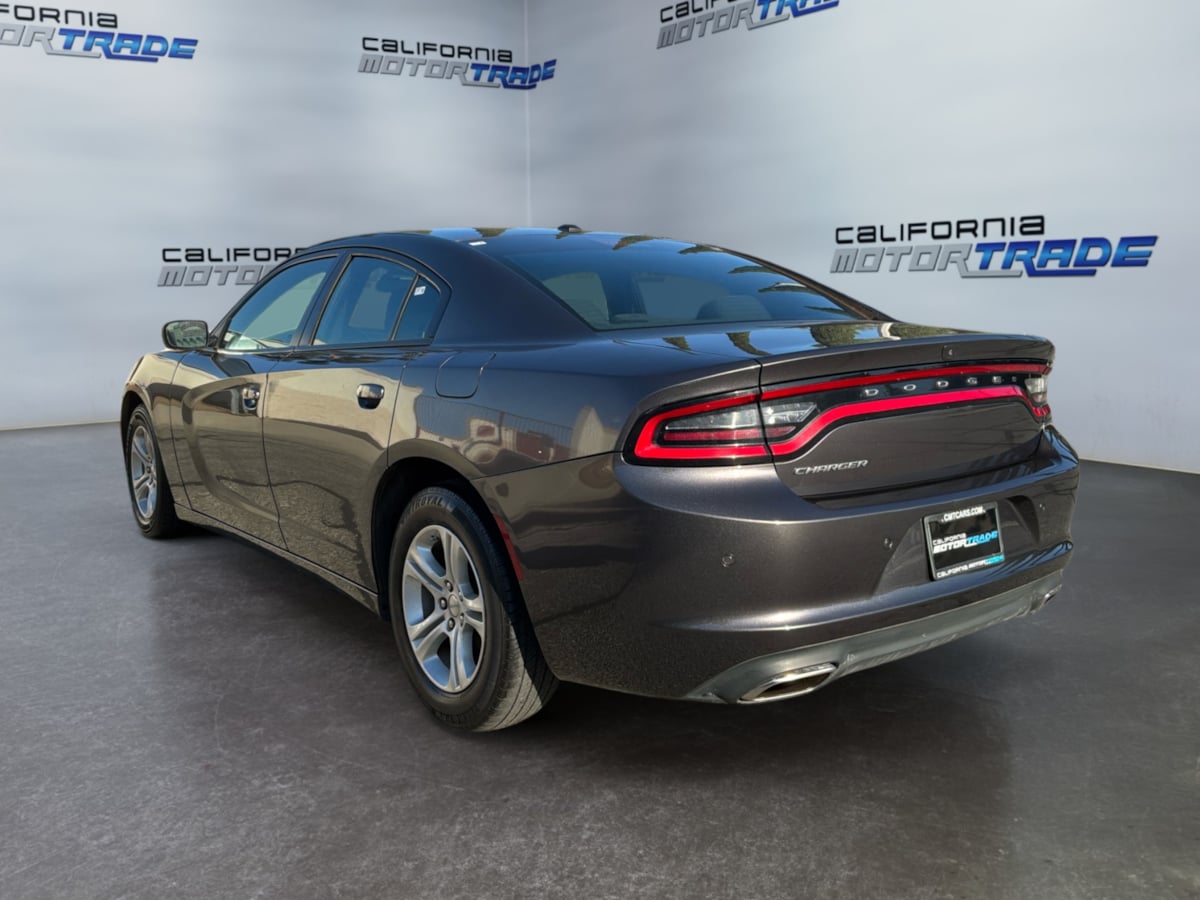 Dodge Charger photo 7
