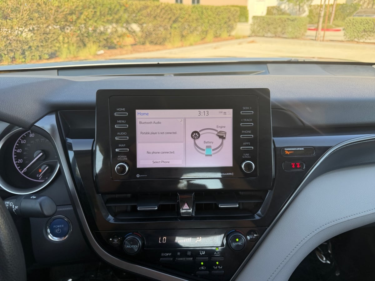 Toyota Camry photo 15
