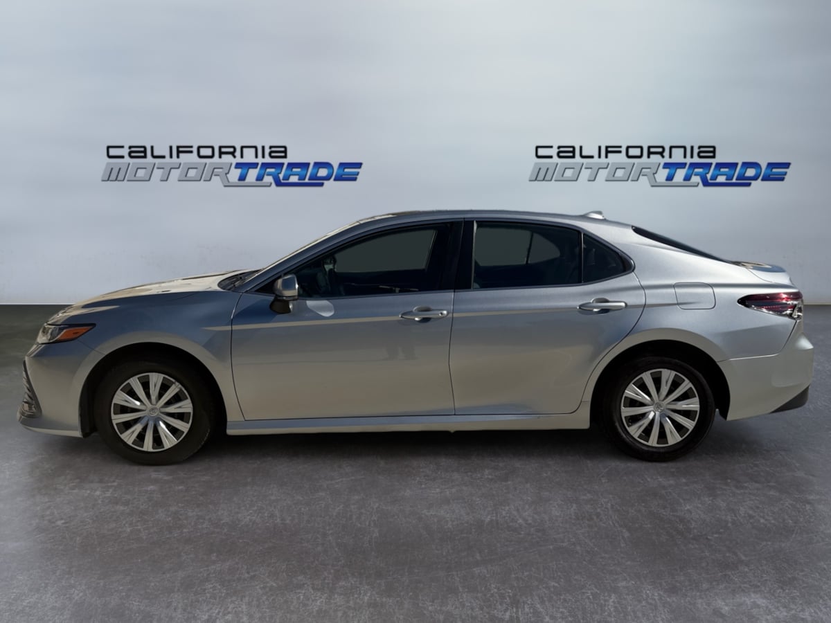 Toyota Camry photo 8