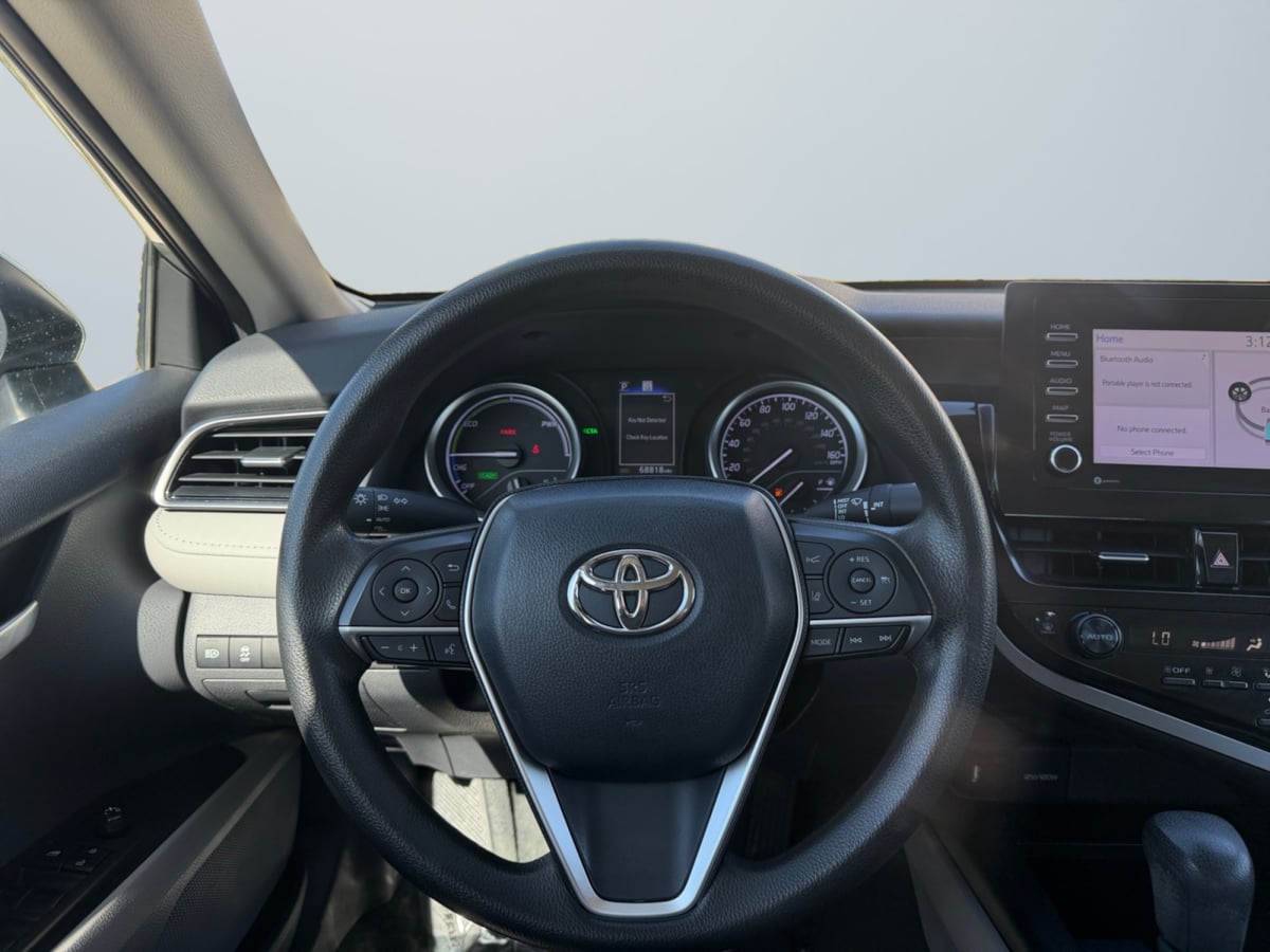 Toyota Camry photo 11