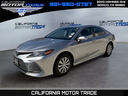 2022 Toyota Camry Hybrid LE