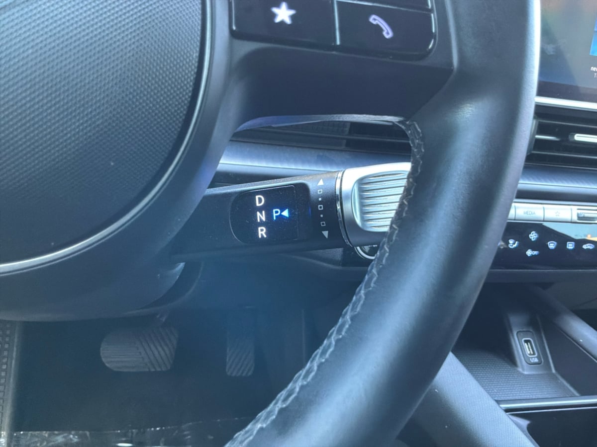 Hyundai Ioniq 6 photo 16