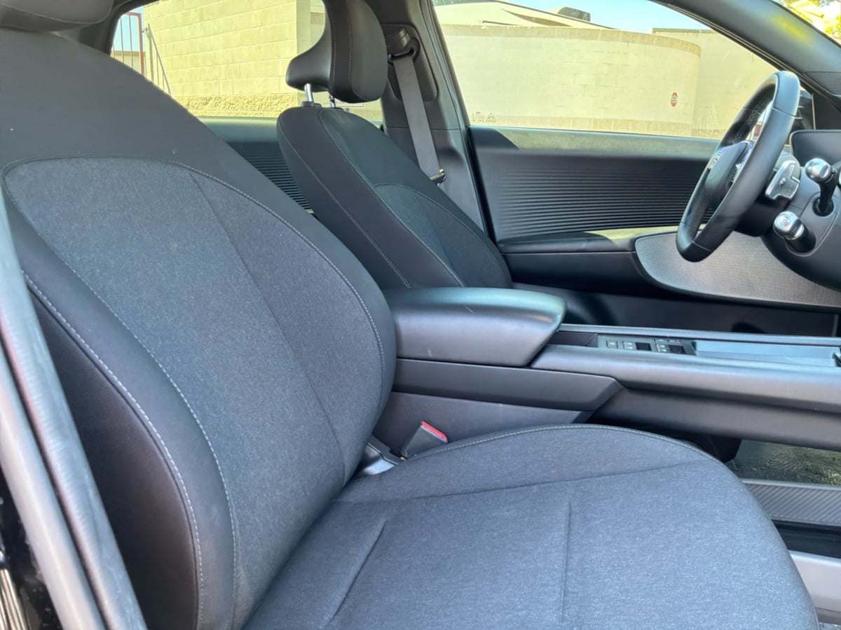 Hyundai Ioniq 6 photo 21