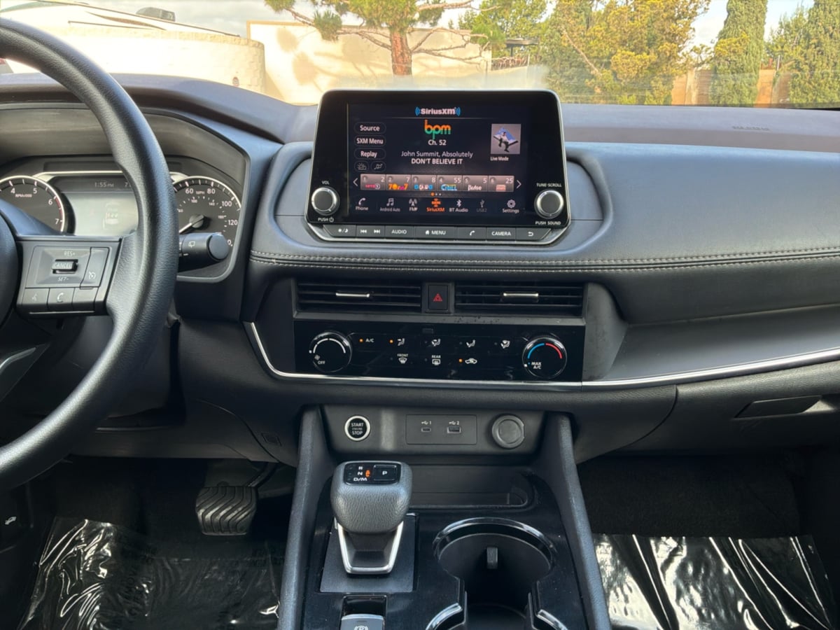 Nissan Rogue photo 15