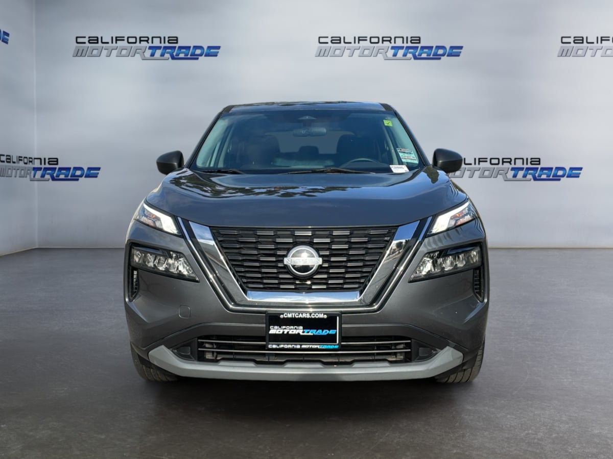 Nissan Rogue photo 2